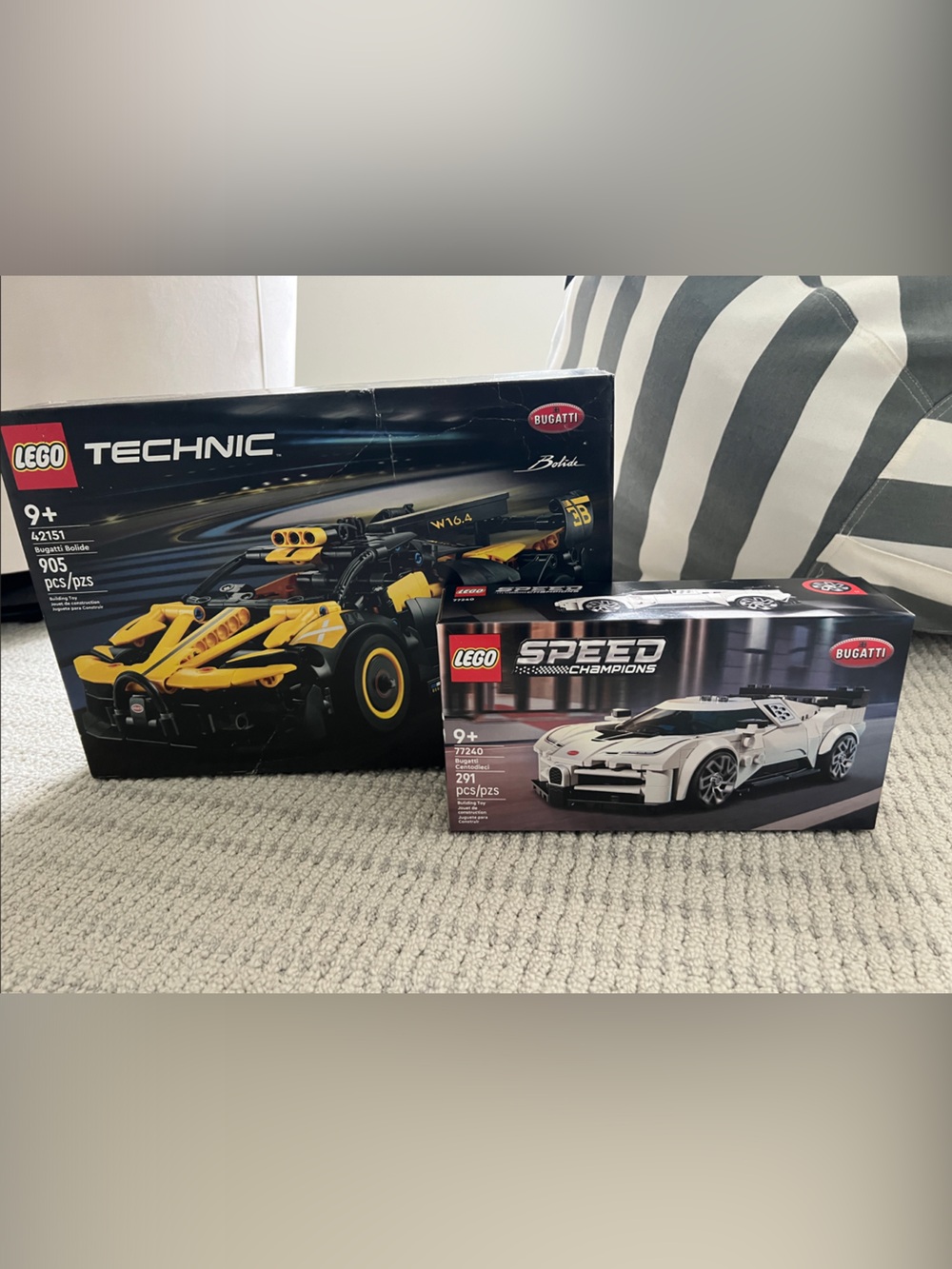 NEW LEGO Bugatti Bolide + Bugatti Centodieci